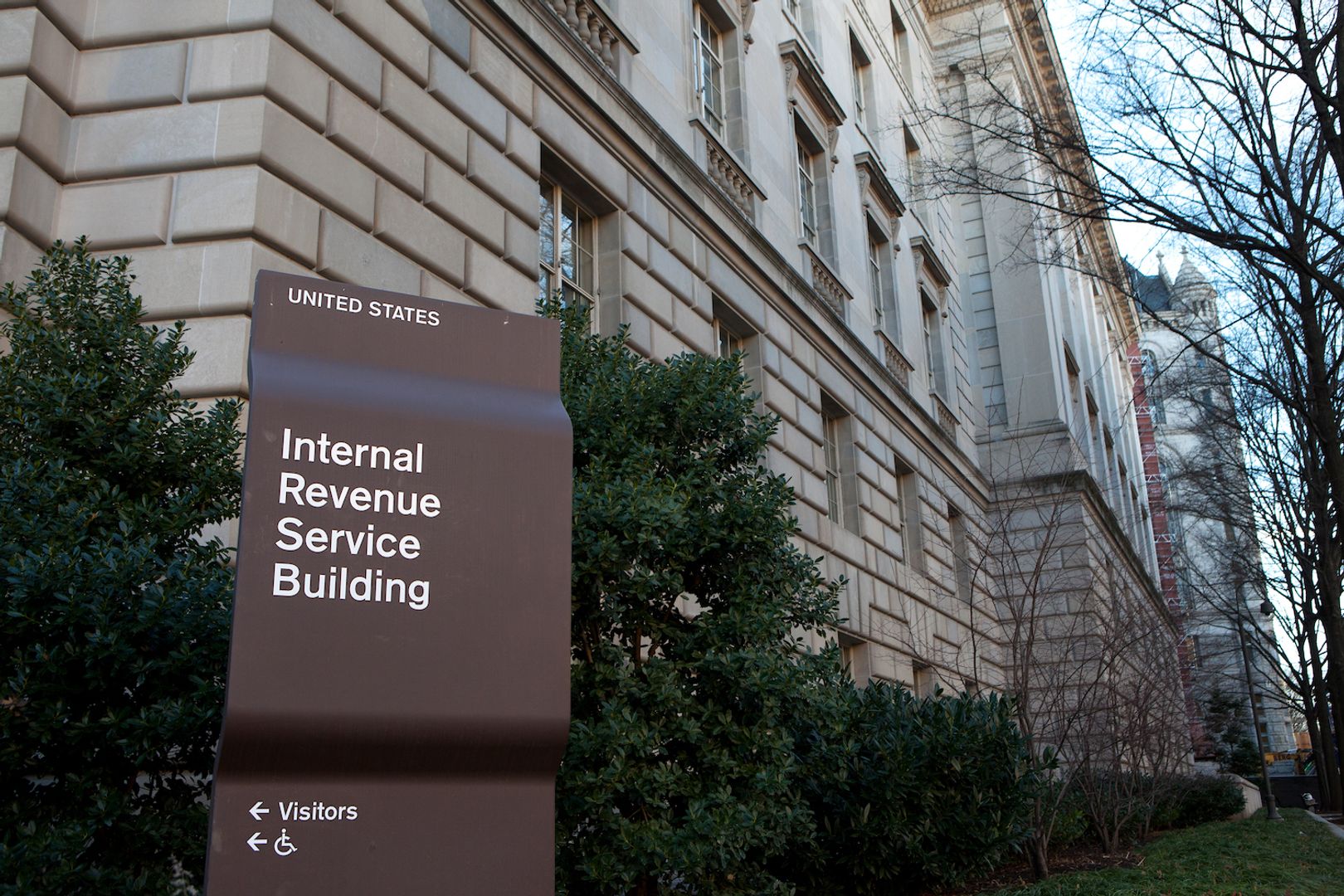 the-sec-can-learn-from-the-irs-in-making-regulation-simpler-for-crypto