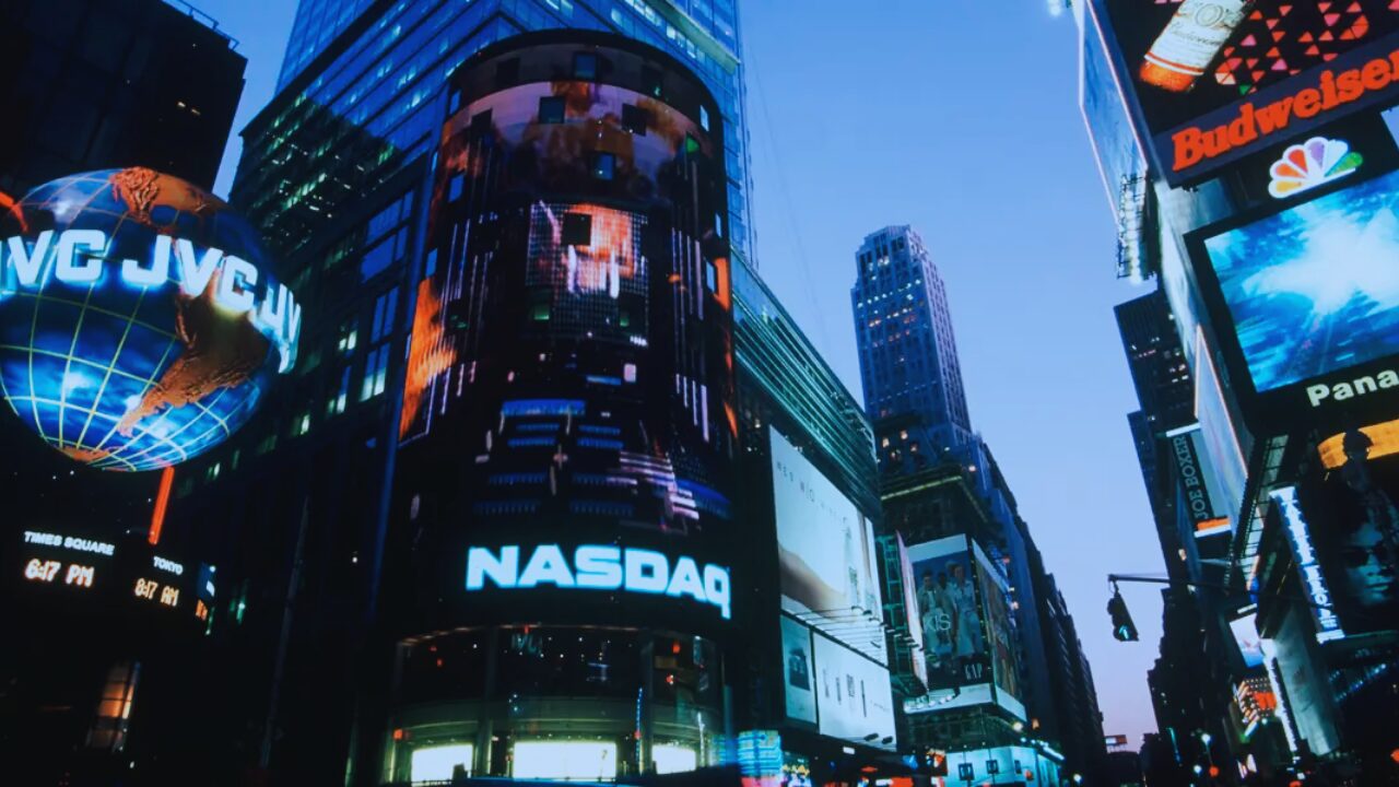 sec-greenlights-nasdaq-crypto-index-featuring-xrp,-ada,-and-xlm:-spot-altcoin-etfs-next?