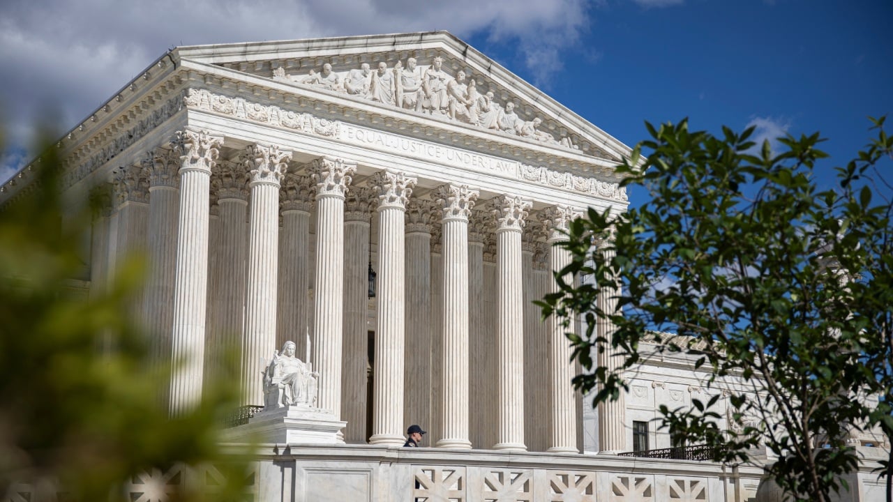 14,000-crypto-accounts-swept-into-irs-data-grab—will-the-supreme-court-act?