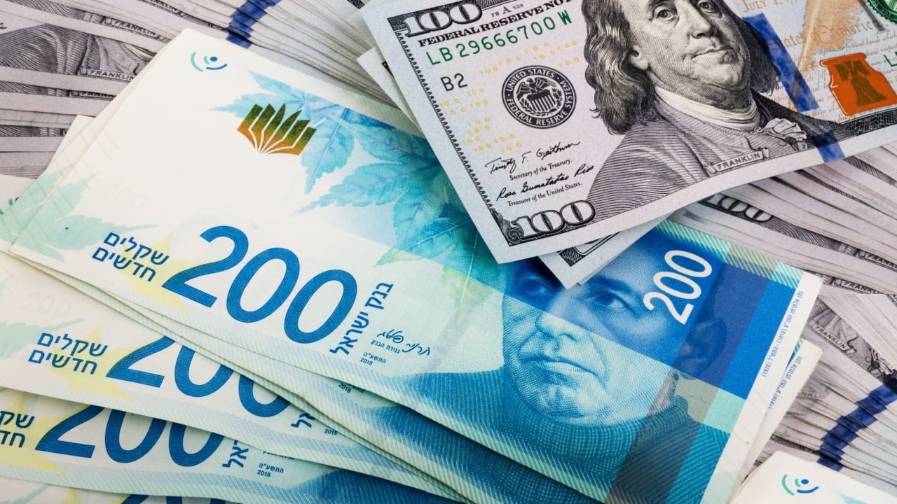 shekel-reaches-30-month-high-against-dollar-amid-geopolitical-developments