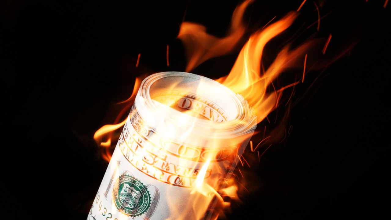 peter-schiff-warns-of-looming-us-dollar-collapse-with-brics-poised-to-rise