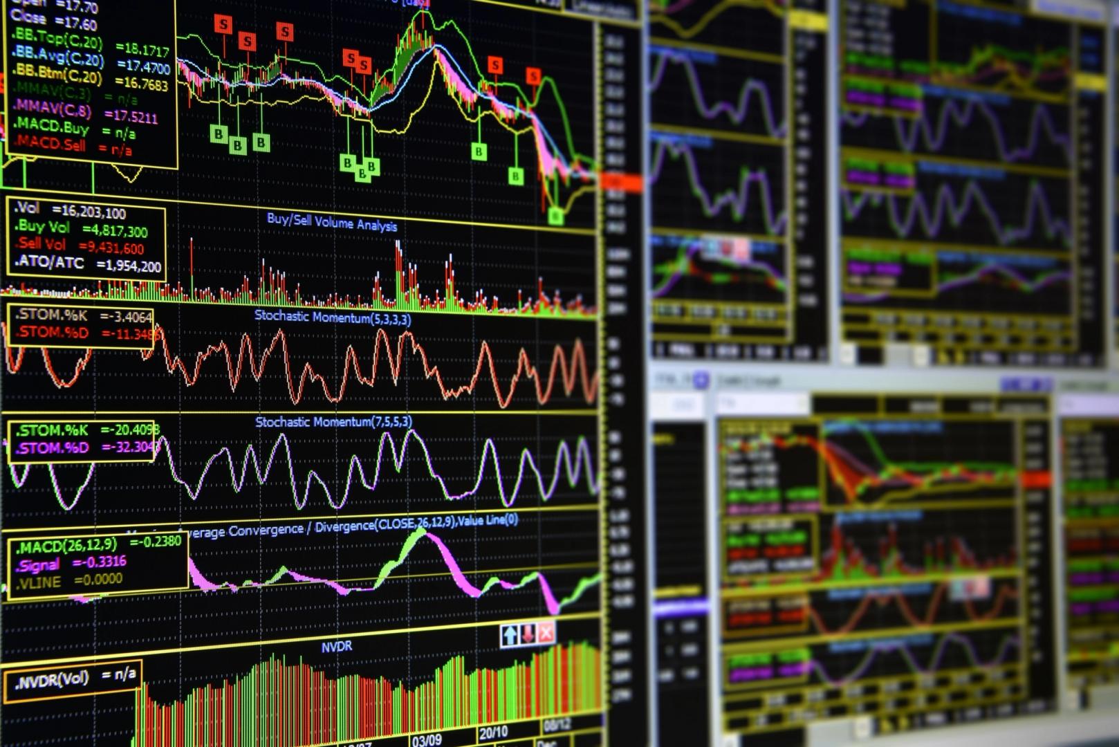 xrp-charts-signal-caution-to-bulls-as-bitcoin-awaits-breakout-and-ether-goes-bonkers
