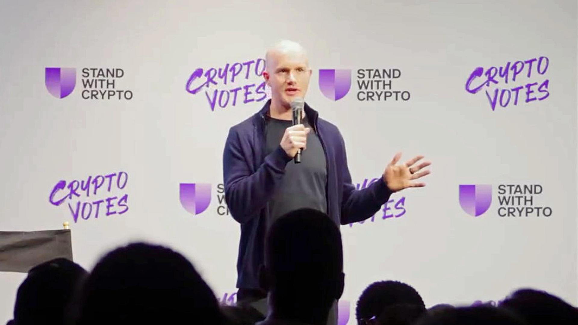 us.-senators-get-250k-letters-calling-for-protection-of-stablecoin-yields