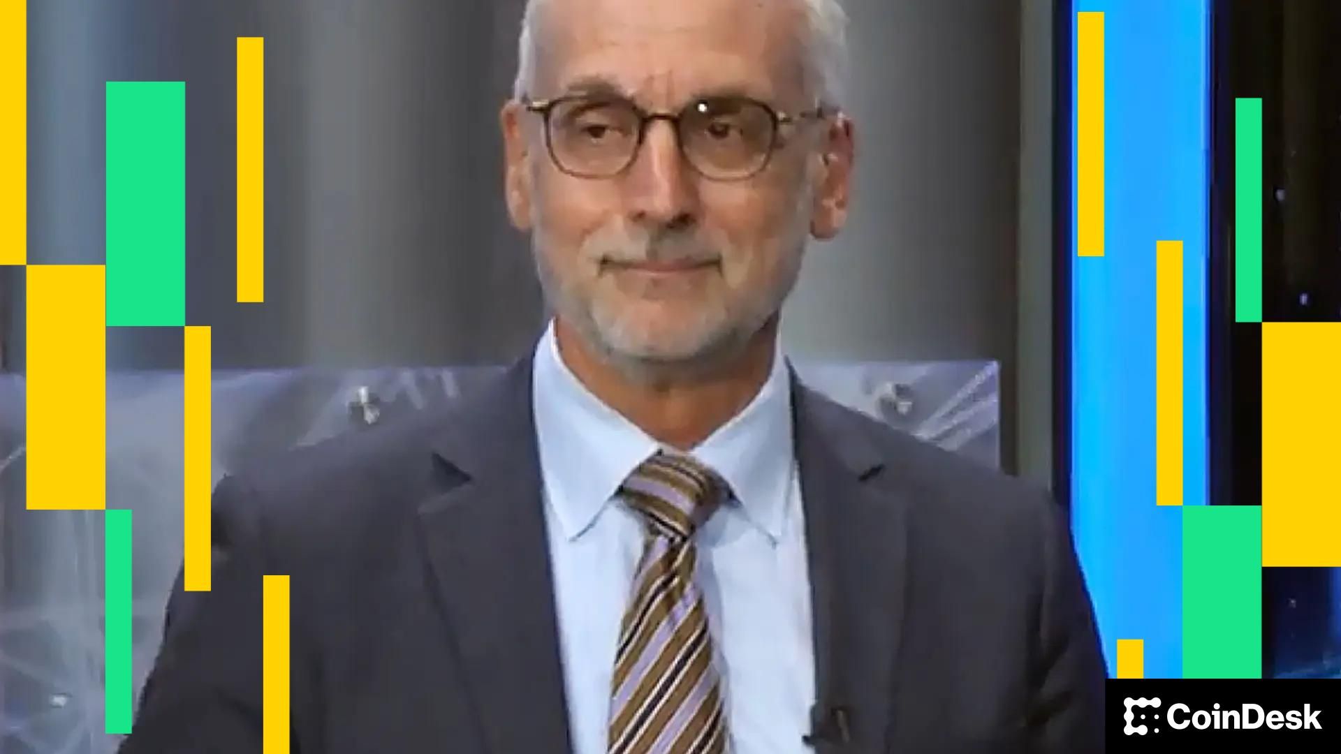 ripple-clo-rejects-the-narrative-that-crypto-is-just-a-tool-for-‘crime-and-corruption’