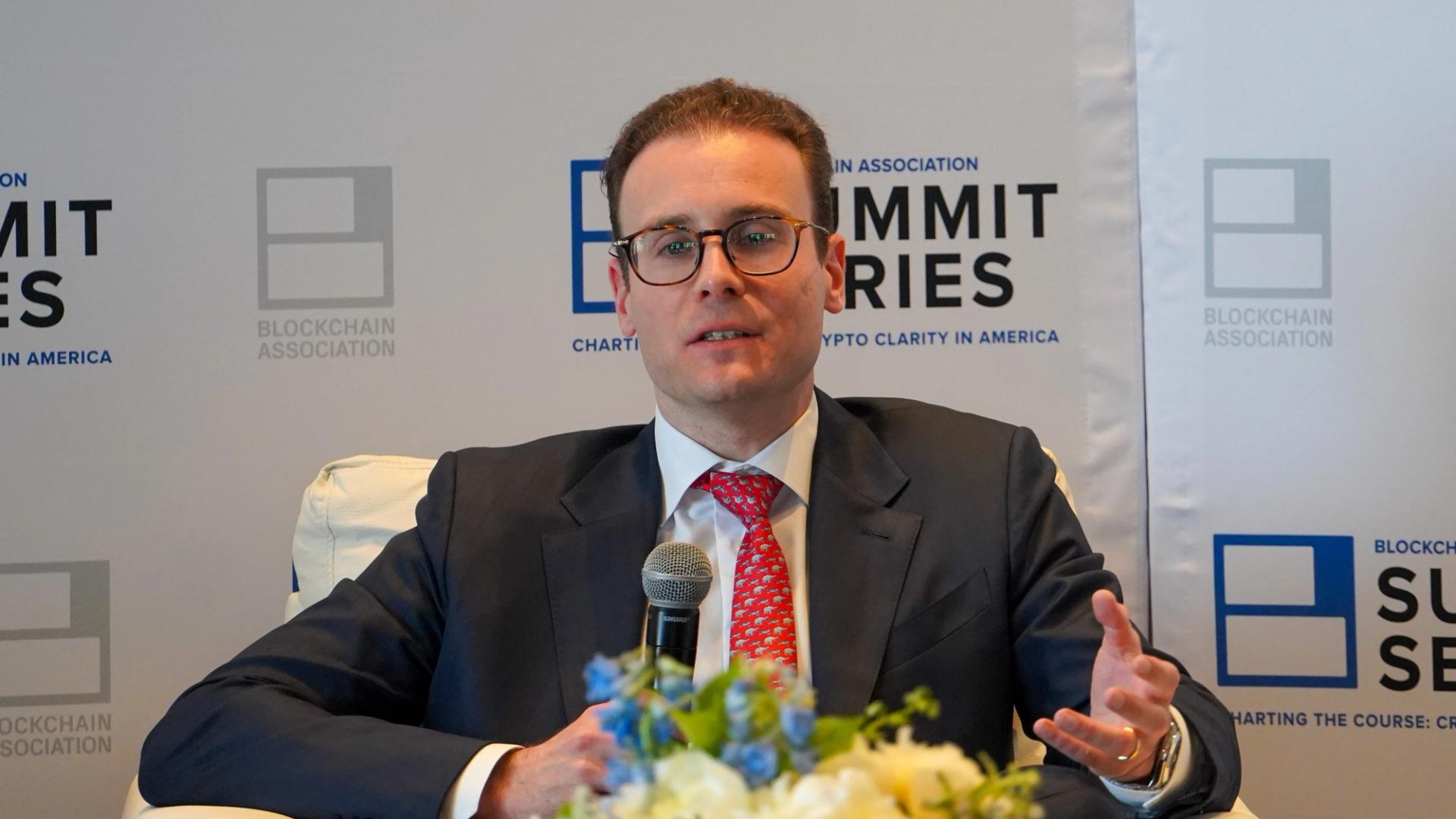 trump-names-sec-crypto-task-force-head-selig-as-next-nominee-to-run-us.-cftc