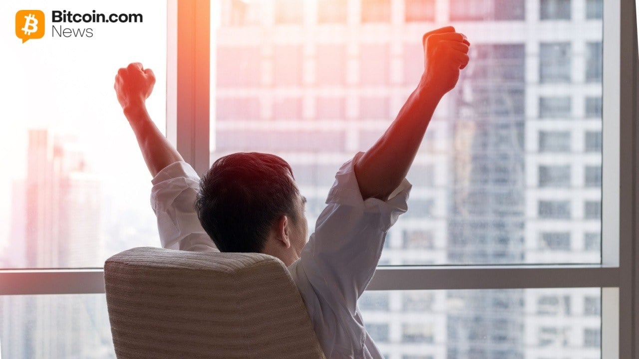 ether-etfs-lead-weekly-gains-as-bitcoin-and-solana-stay-green